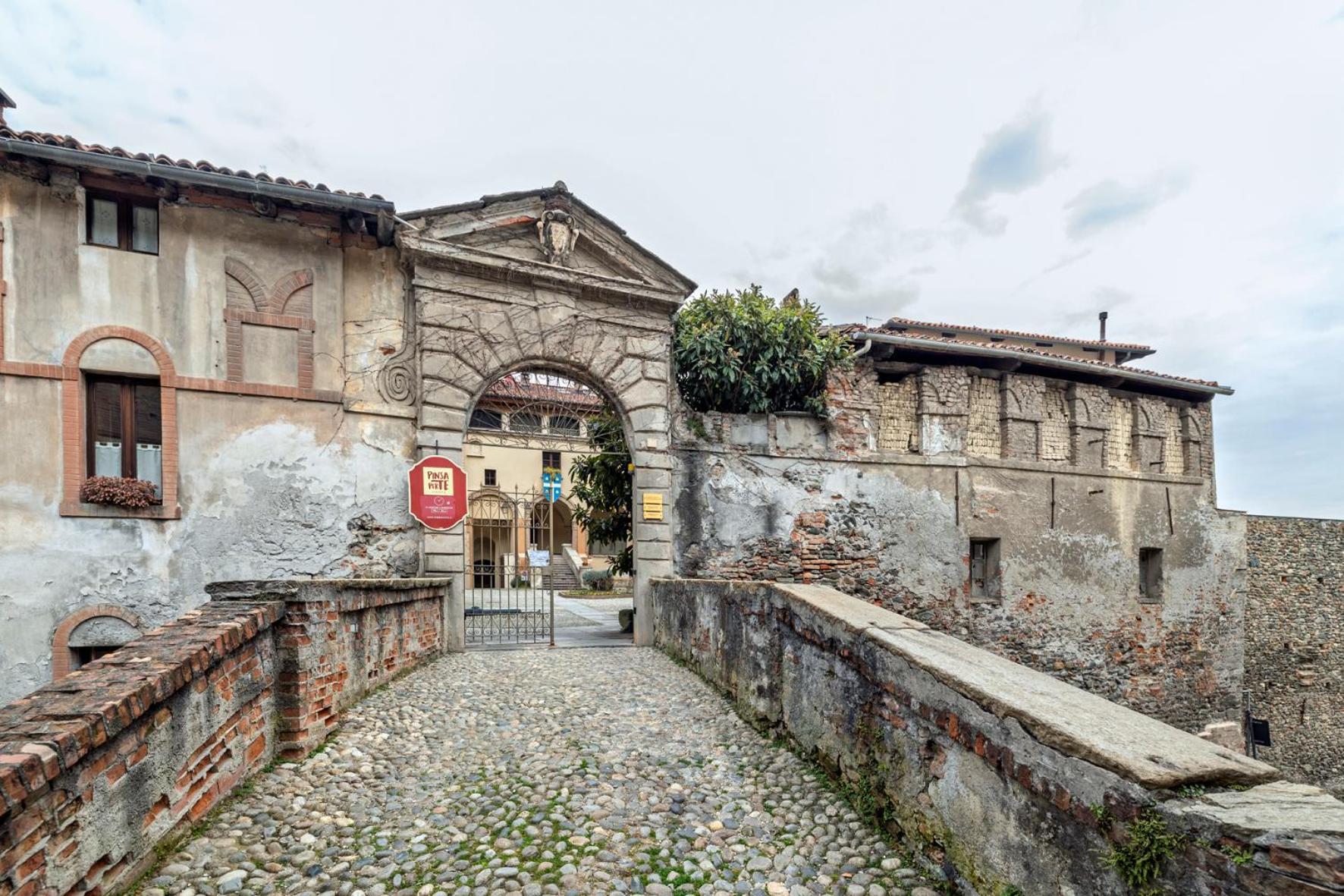 Appartamento Palazzo Dei Duchi Avigliana Luaran gambar